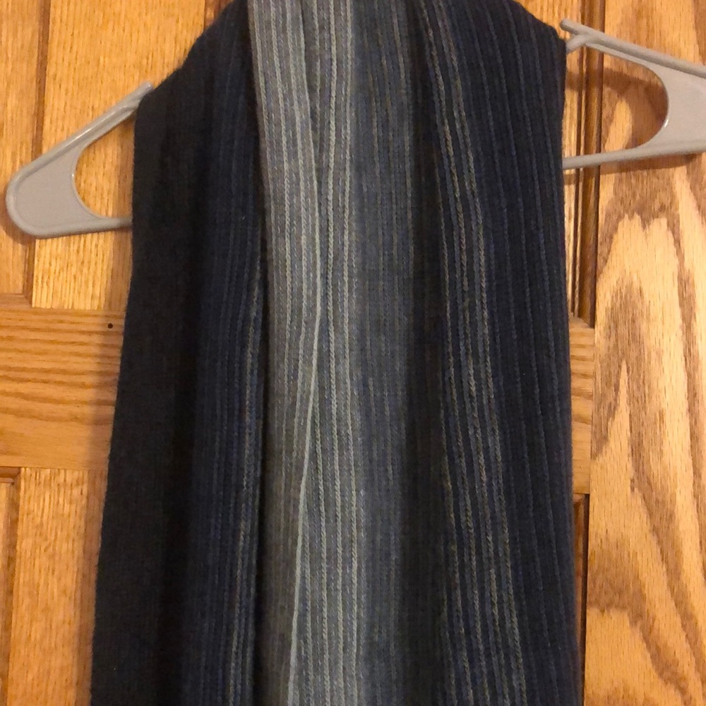 COPY - Scarf - Apt. 9